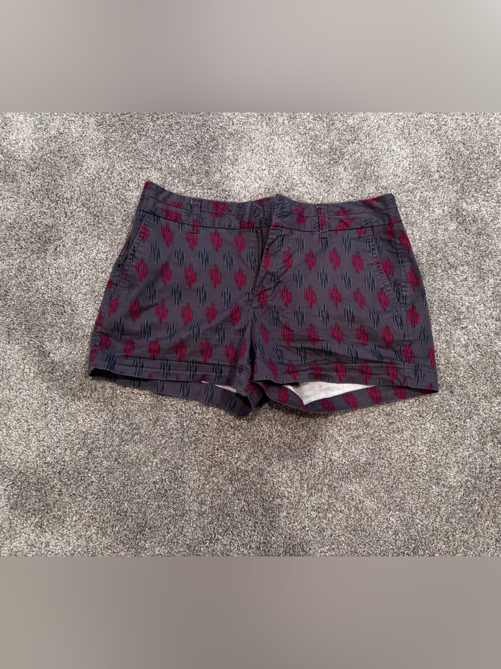 GAP Gray Shorts with Pink Geometric Print